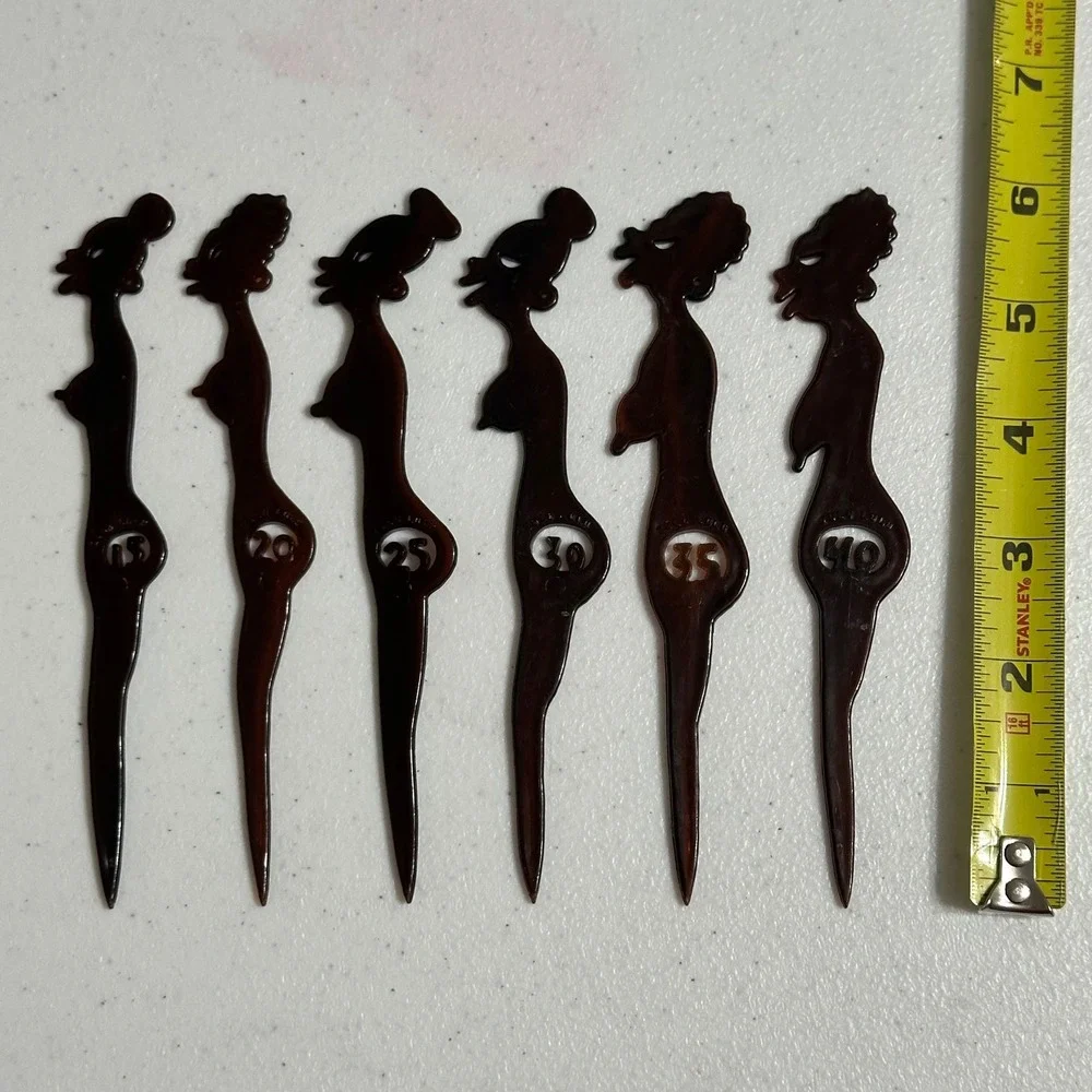 Zulu Lulu Vintage Cocktail Swizzle Sticks Faux Tortoise Figural Set of 6 Brown